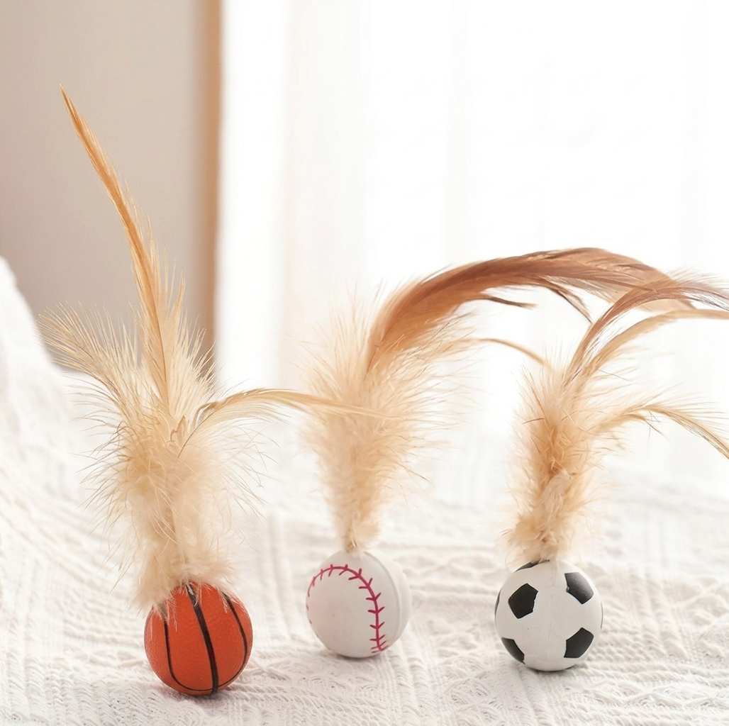 Elastic Silicone Bouncy Ball with Feathers Cat Toy