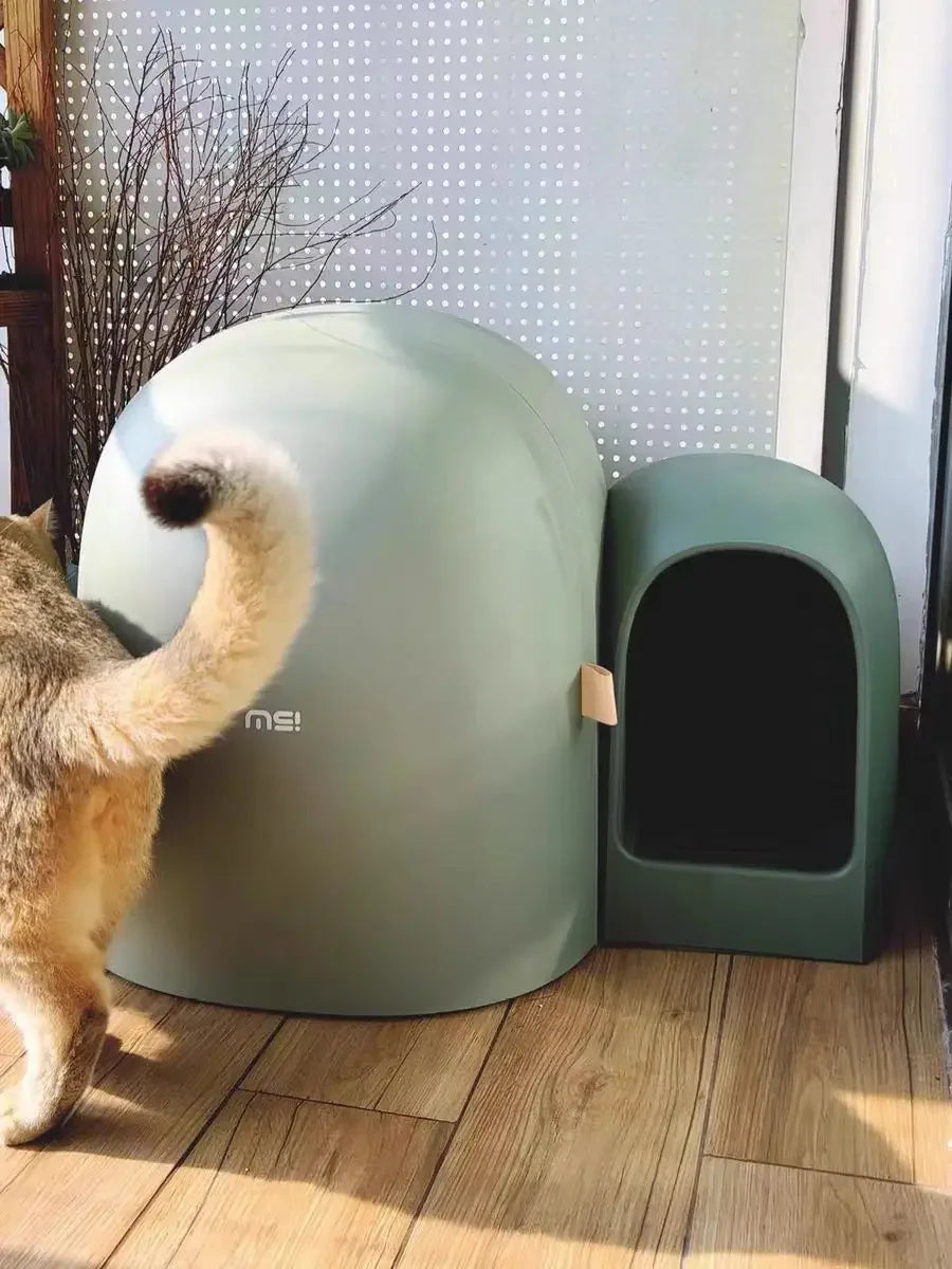 Oversized Fully Enclosed Corridor Cat Litter Box - Anti-Tracking & Odor Isolation Toilet